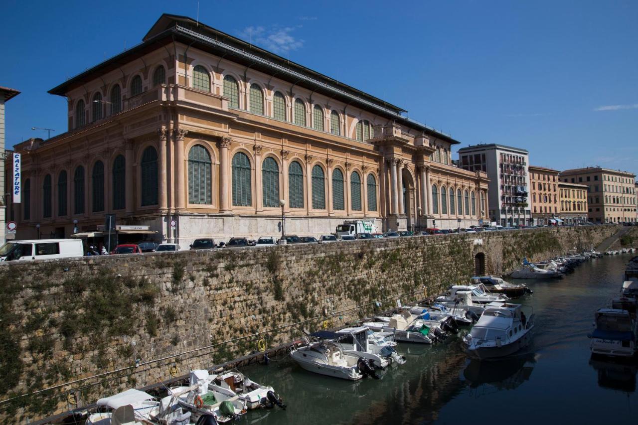 Luxurio Rooms With Baths Livorno Bagian luar foto