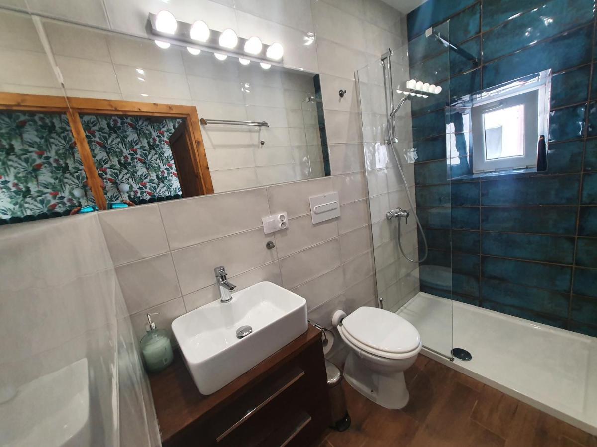 Luxurio Rooms With Baths Livorno Bagian luar foto